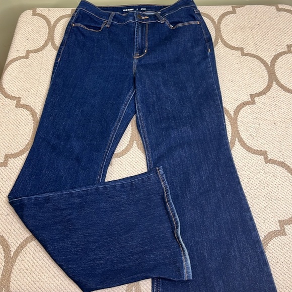 Old Navy High-Rise Flare dark rinse Jeans - Picture 11 of 13